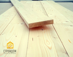 Доска строганная 45х120х3 н/к сосна